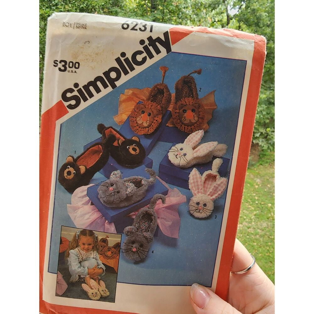 Vintage 1983 Simplicity 6231 Furry Animal Slipper Sewing Pattern